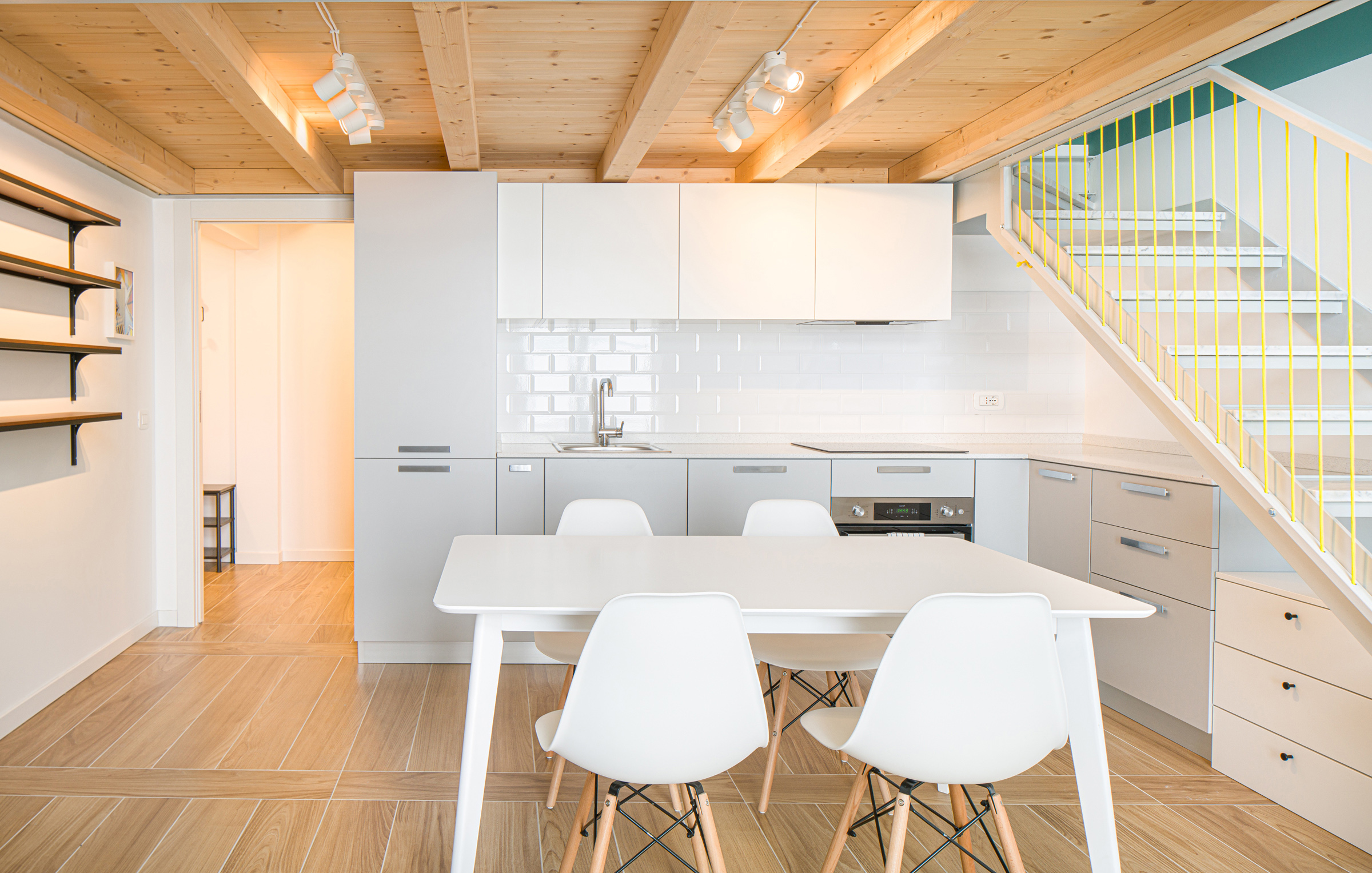 Cucina attrezzata per appartamenti in affitto a Milano